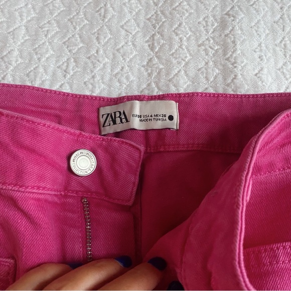 Zara High Waisted Pink Jeans - Picture 2 of 4